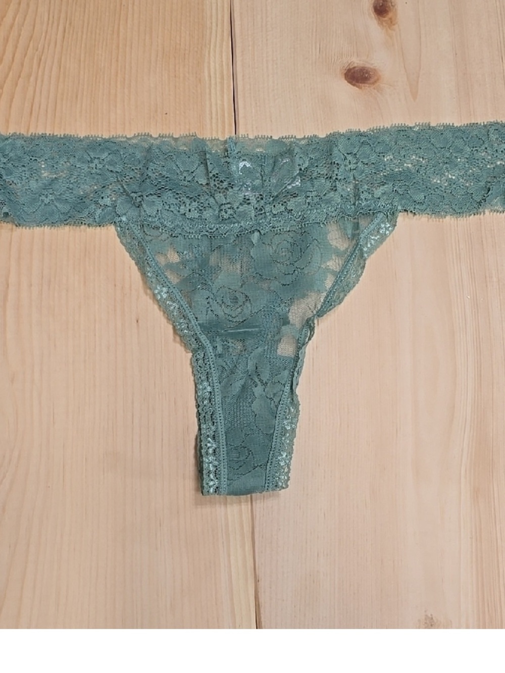 Women’s Lace Thong XL Green